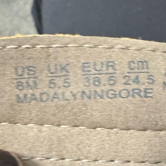 Naturalizer Madalynn Gore Boot Size 8 - Picture 5 of 5